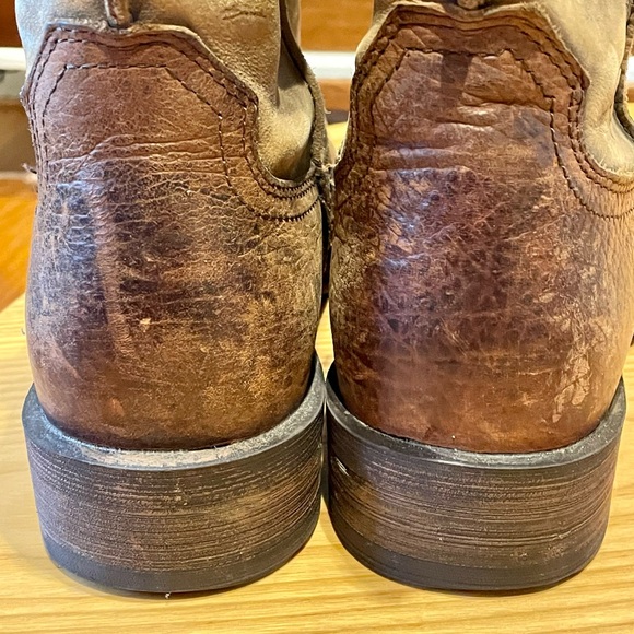 Men’s Ariat Boots. - Picture 2 of 7